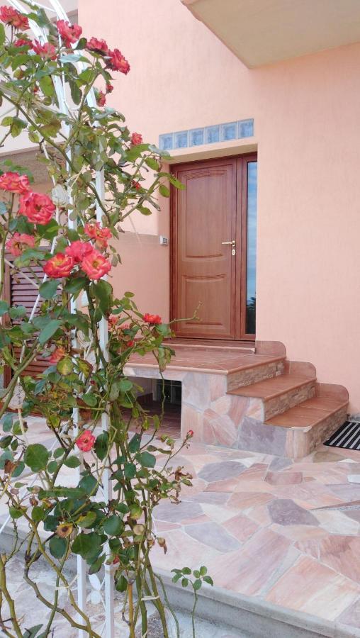 The Roses Garden Bed & Breakfast La Maddalena  Exterior photo